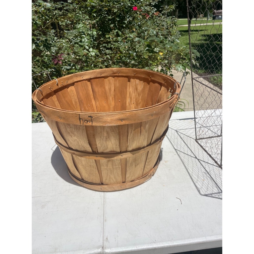 Vintage Wooden Half Bushel Apple Fruit Veggies Basket Fall Decor Metal Handles